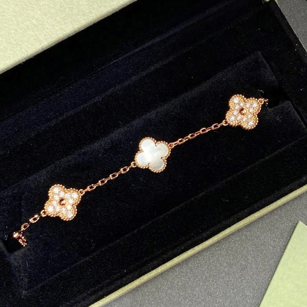 Vintage Alhambra bracelet, 5 motifs