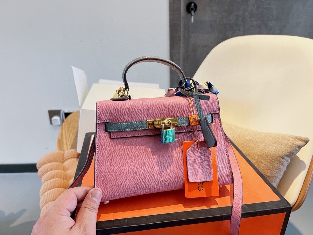 Kelly 20/25 Bag
