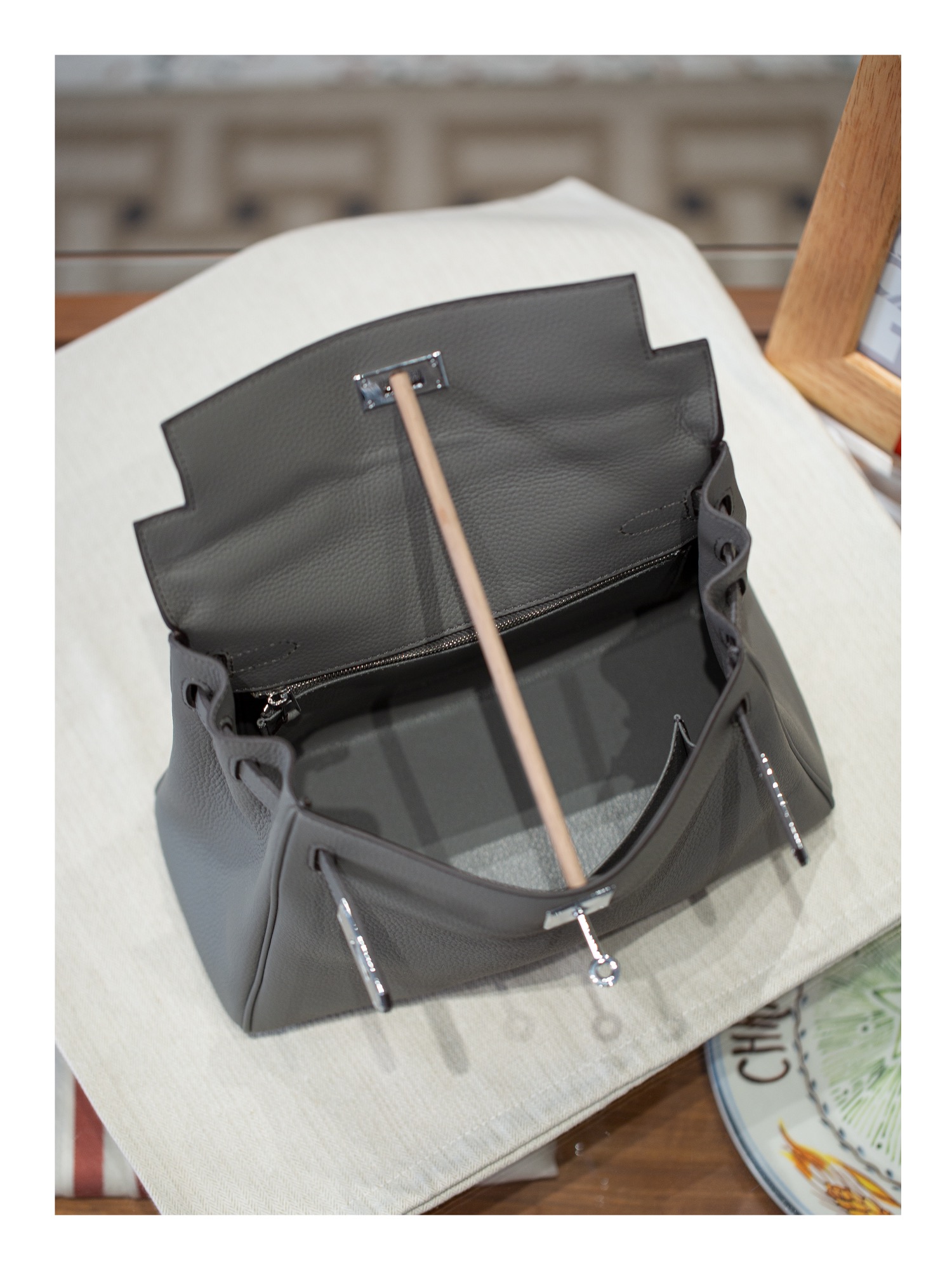 KELLY 25 FIRST LAYER TOGO COWHIDE GREY