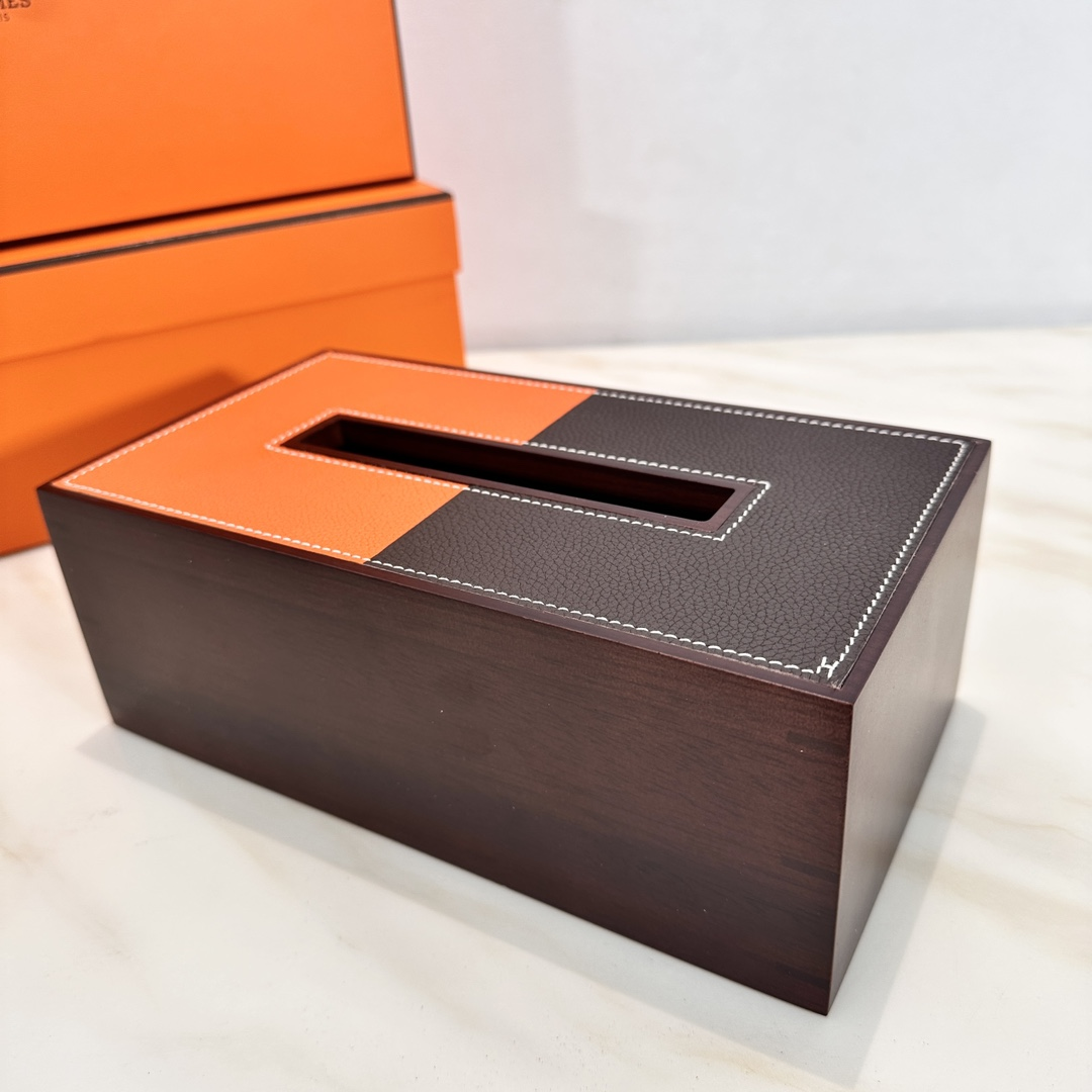 Hethtrmès Tissue Box (Solid Natural Ebony-Stained Mahogany + Smooth Young Bull Calfskin)