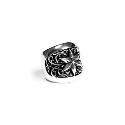 OVAL STAR RING – ClASSIC
