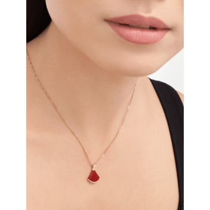 DIVAS DREAM NECKLACE