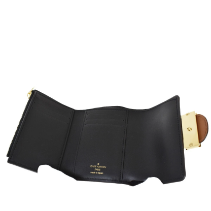 A10 purse