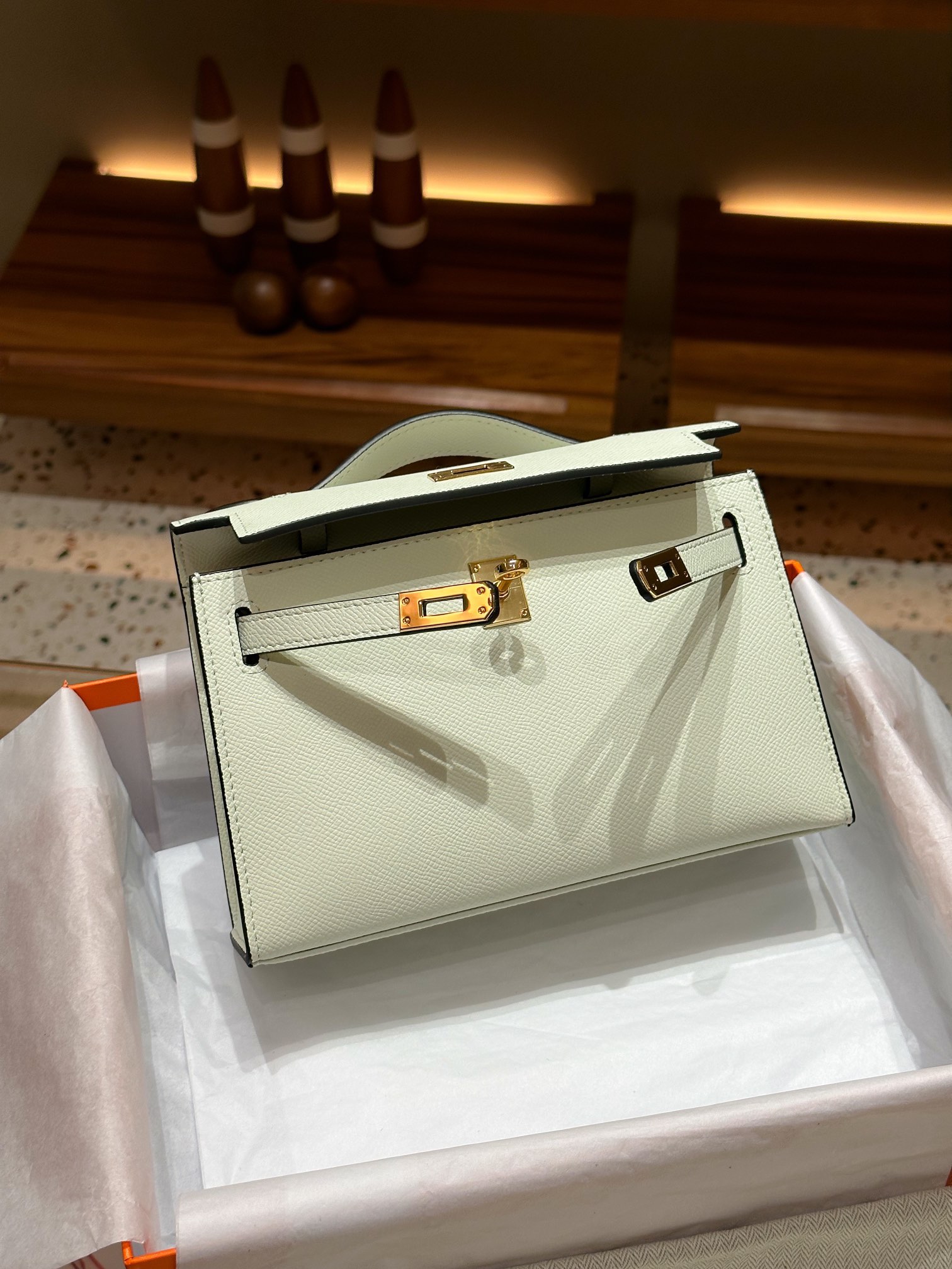 Herthtmes  Epsom Kelly Pochette Clutch