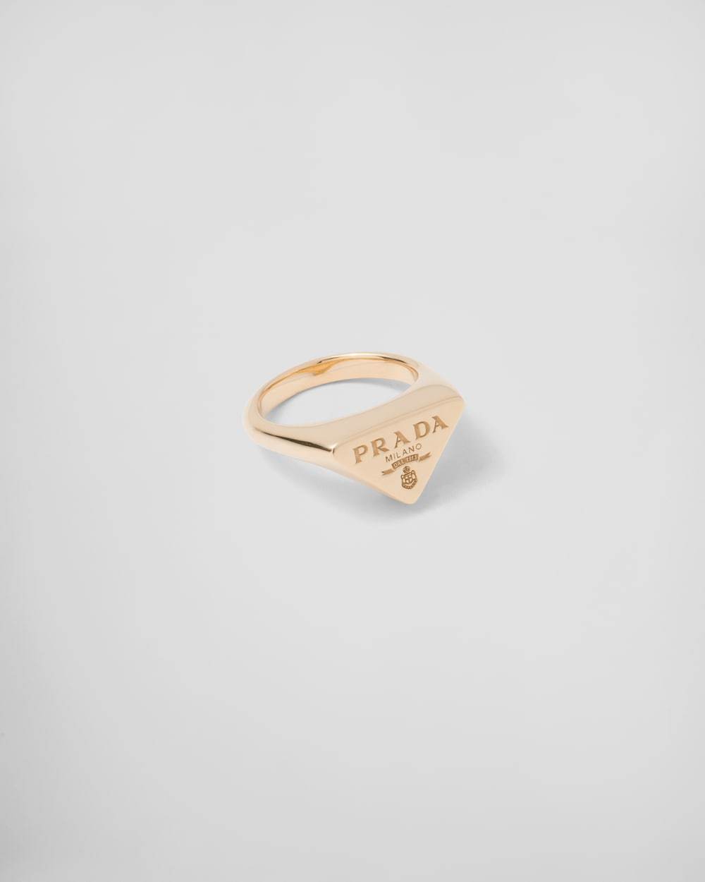 Eternal Gold signet ring in yellow gold