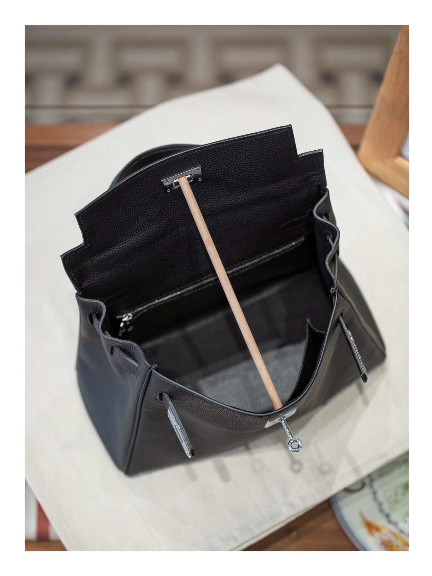 KELLY 28 FIRST LAYER TOGO COWHIDE WHITE