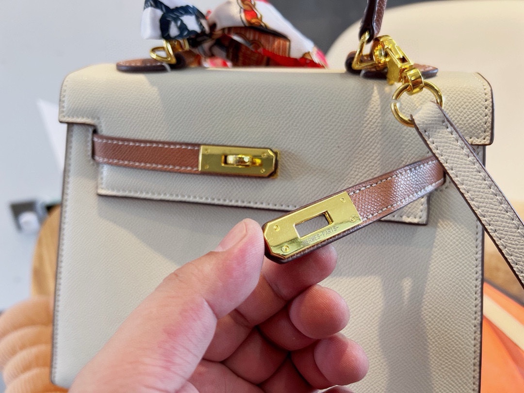 Kelly 20/25 Bag