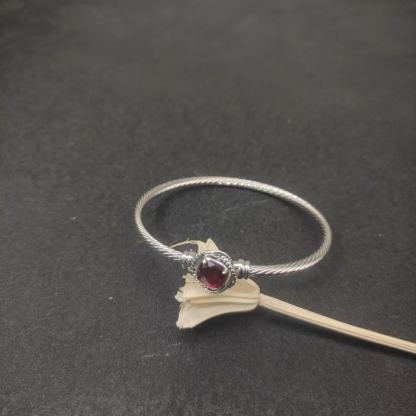 Cable Classics bracelet with rubies and beaded details, sterling silver, 3mm