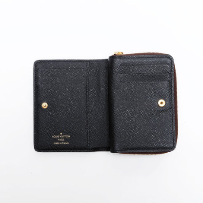 A27 Wallet