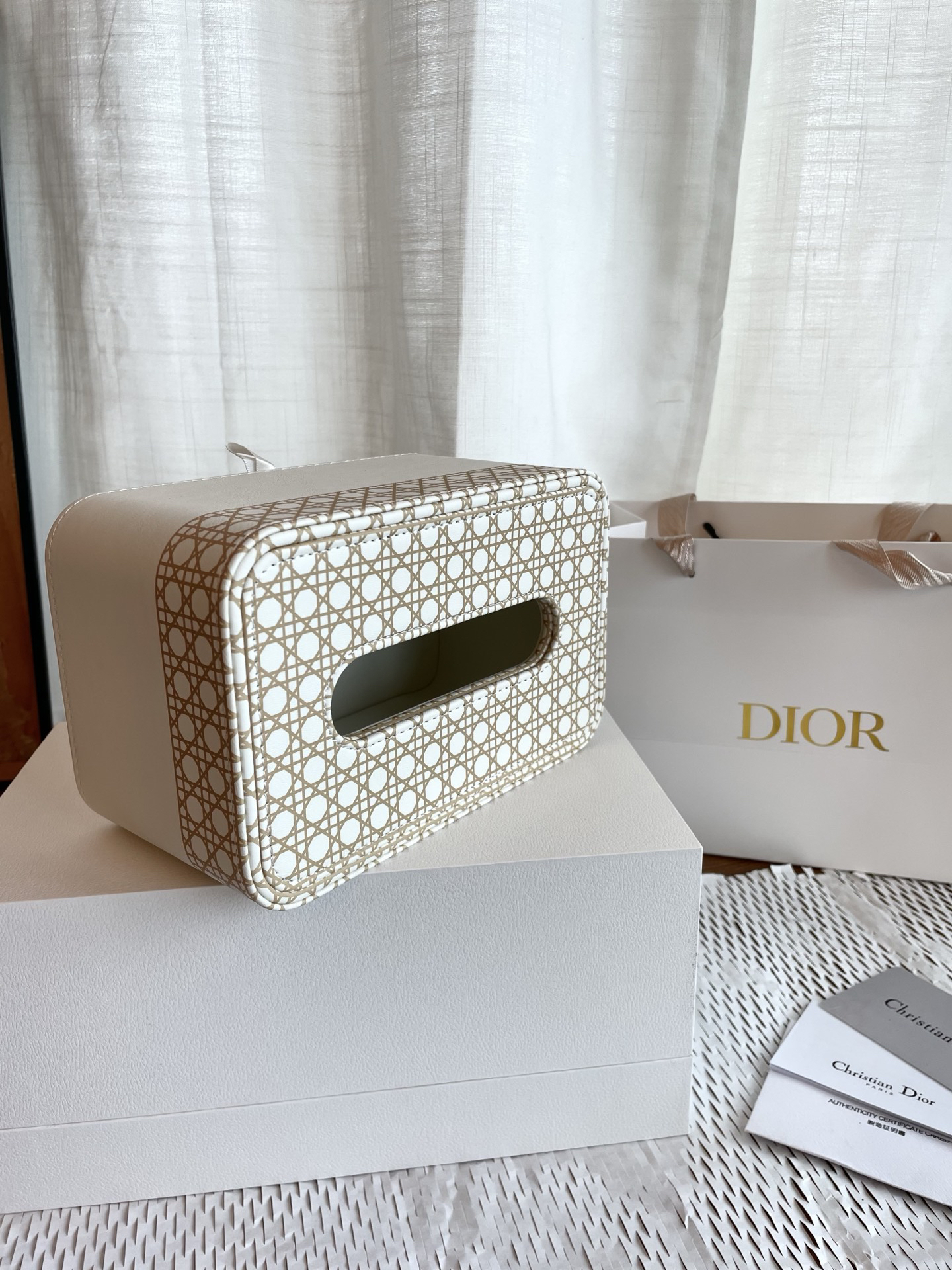 Dithtor Premium Leather Tissue Box