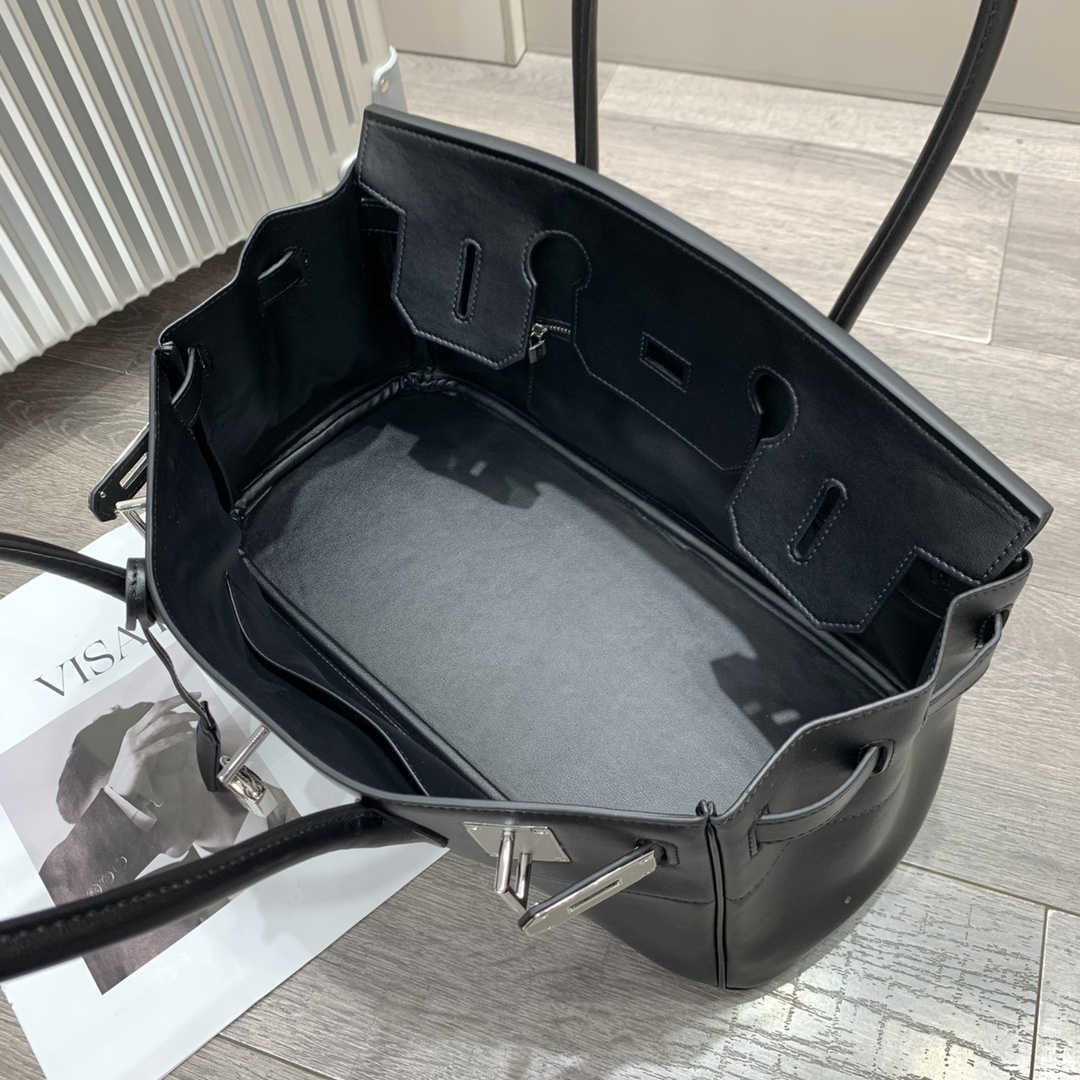 Herthtmes  Taurillon Clemence JPG Birkin  40