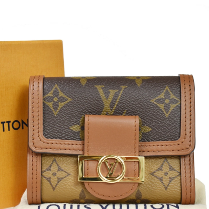 A10 purse