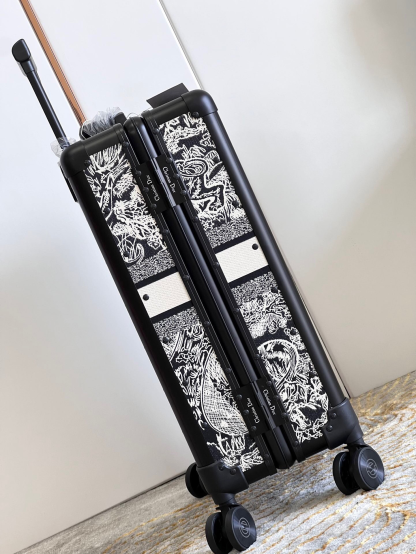 DR premium travel suitcases