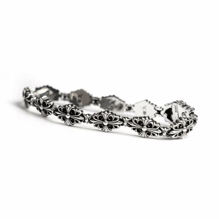 BABYFAT CROSS FLEUR PATTERN BRACELET