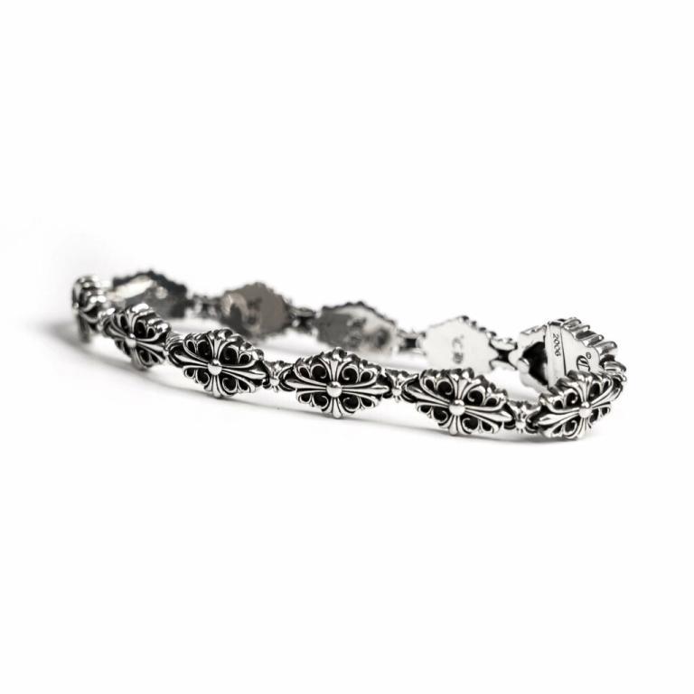 BABYFAT CROSS FLEUR PATTERN BRACELET