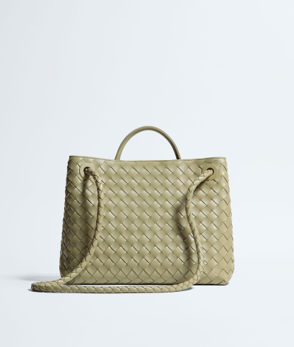 Bothtttega Vethtneta bags