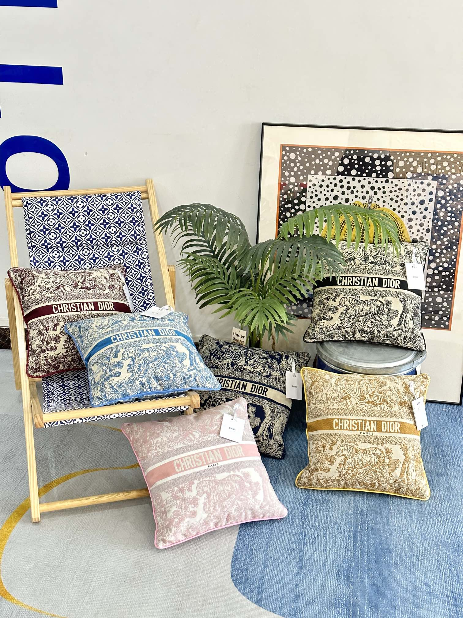 Dithtor Maison — "Jungle Tiger" Collection Throw Pillow / Cushion