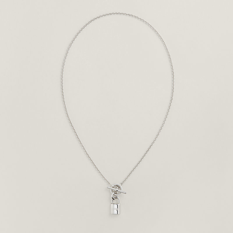 Kelly Cadenas pendant