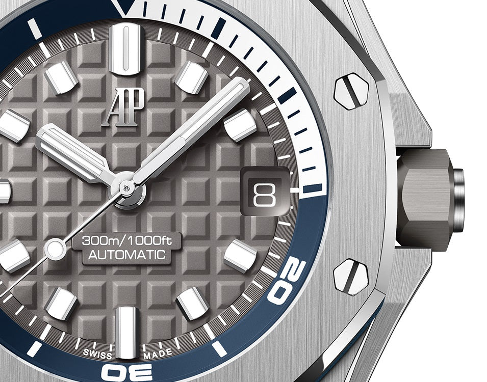 Royal Oak Offshore DIVER Ref# 15720ST.OO.A009CA.01