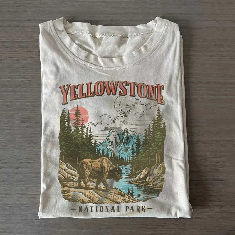 Vintage Yellowstone National Park T-shirt
