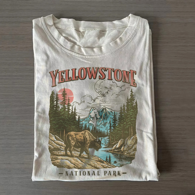 Vintage Yellowstone National Park T-shirt