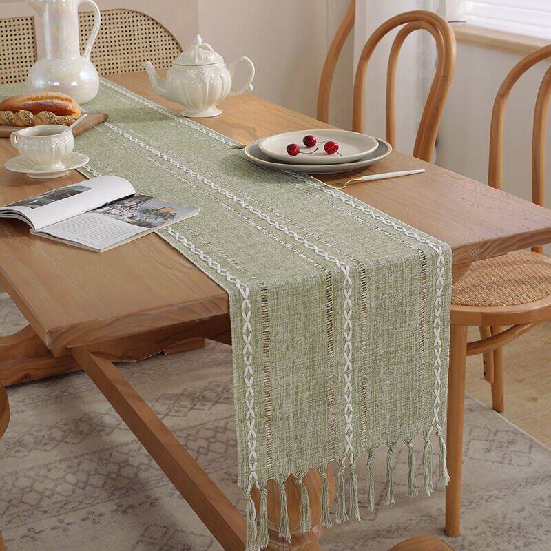 Home & Garden > Kitchen & Dining > Table Linens > Table Runners