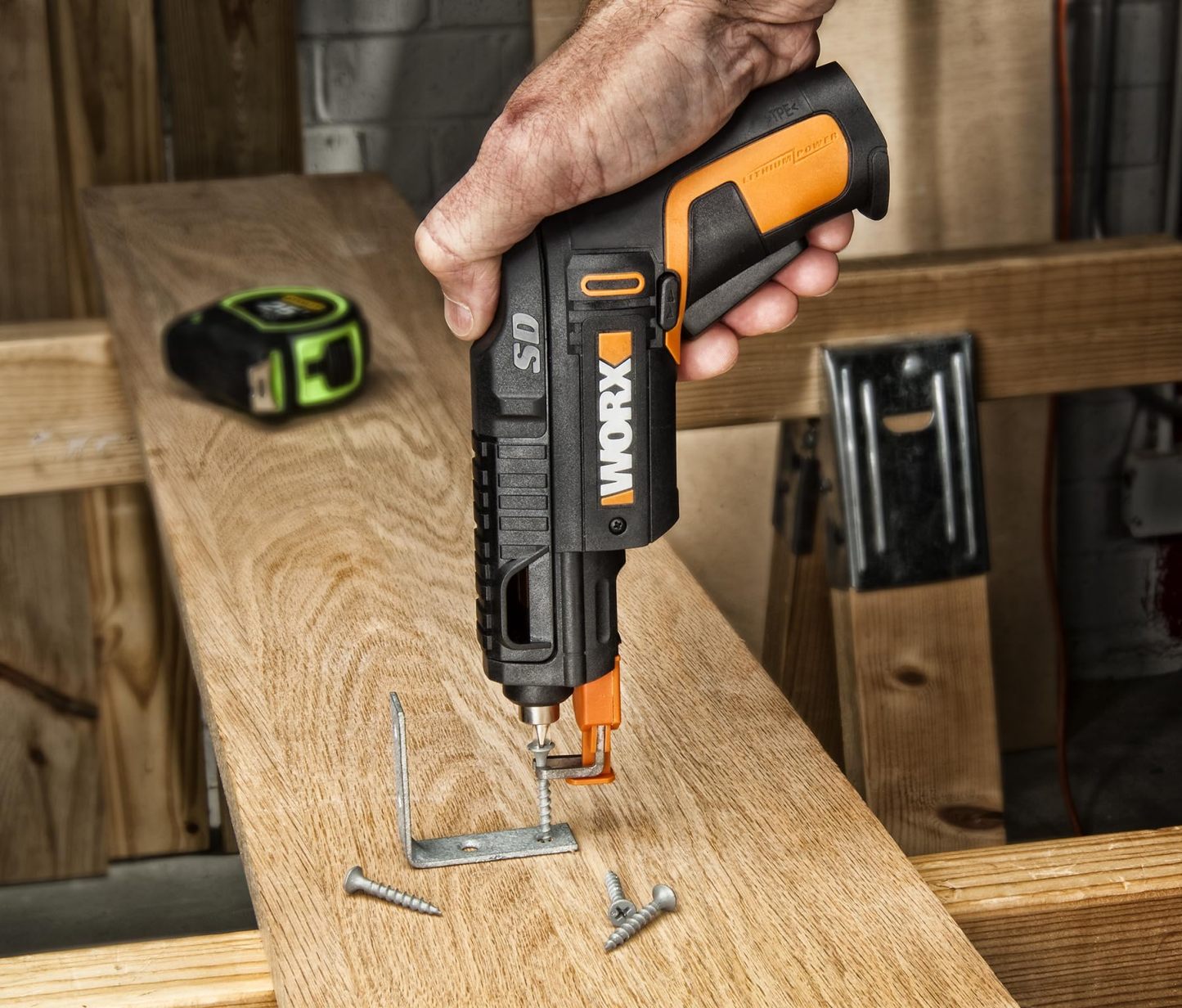 Worx 4V Electric Screwdriver, Rechargeable Cordless Power Screwdriver Set with 6 Bits, Screw Holder, Charger - WX255L