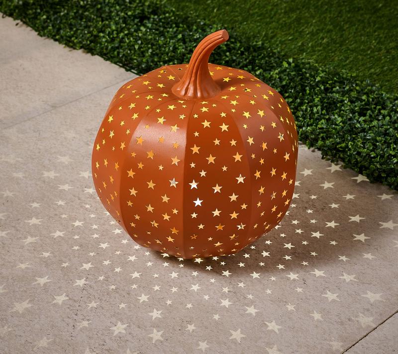 15 Inch Lighted Metal Pumpkin