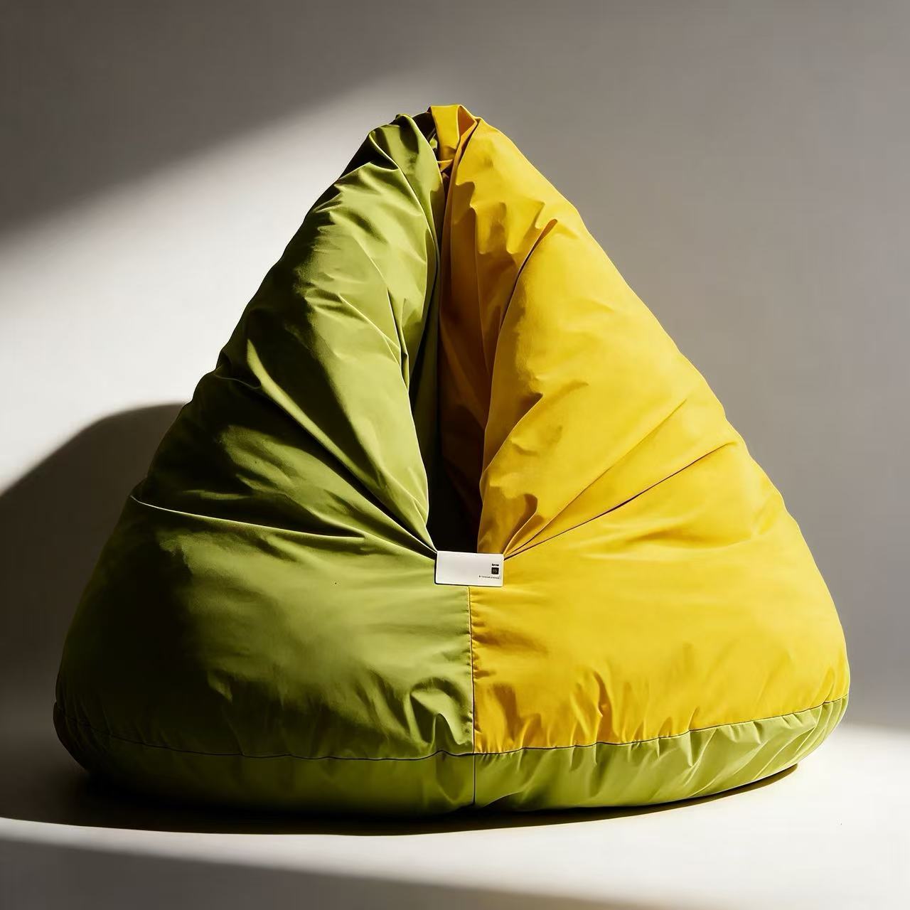 Enclosed cat bed - waterproof