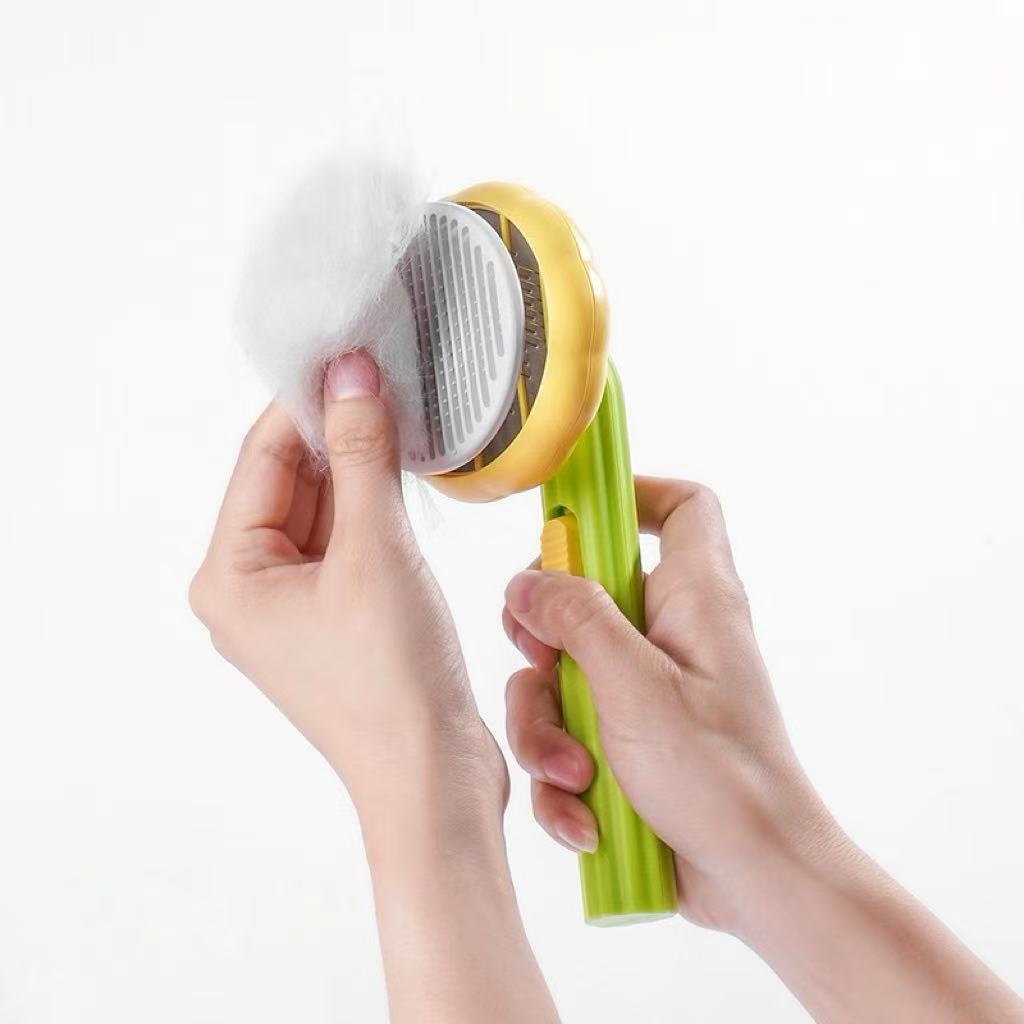 Pet massage comb