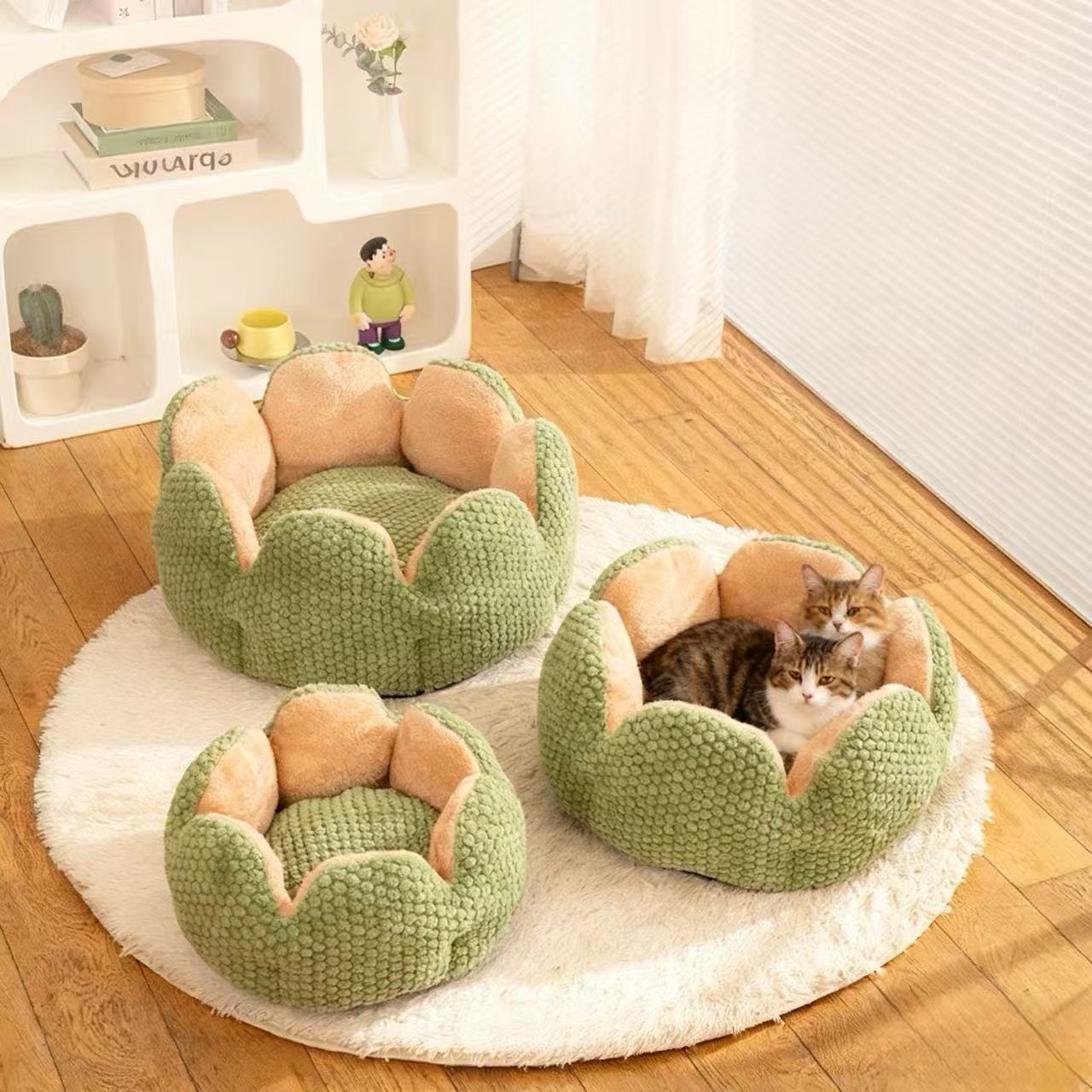 Pet Winter Petal Nest