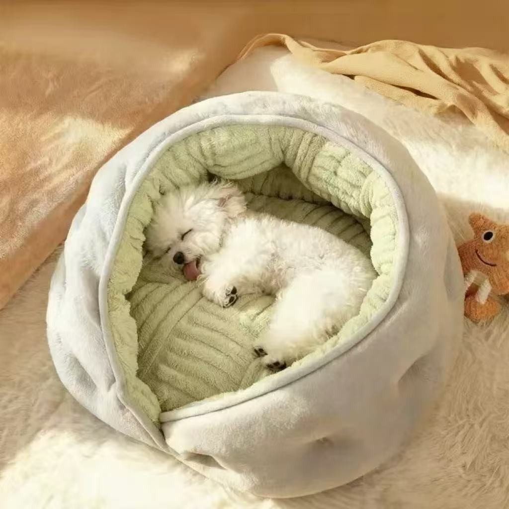 Semi-enclosed cat bed