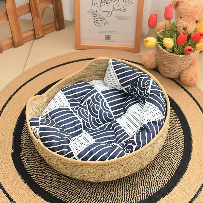 Handwoven Grass Cat Bed & Scratching Board