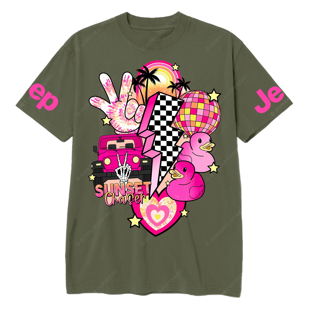 Pink off-Roading Vehicle Sunset Chaser Rubber Duck Jp T-Shirt