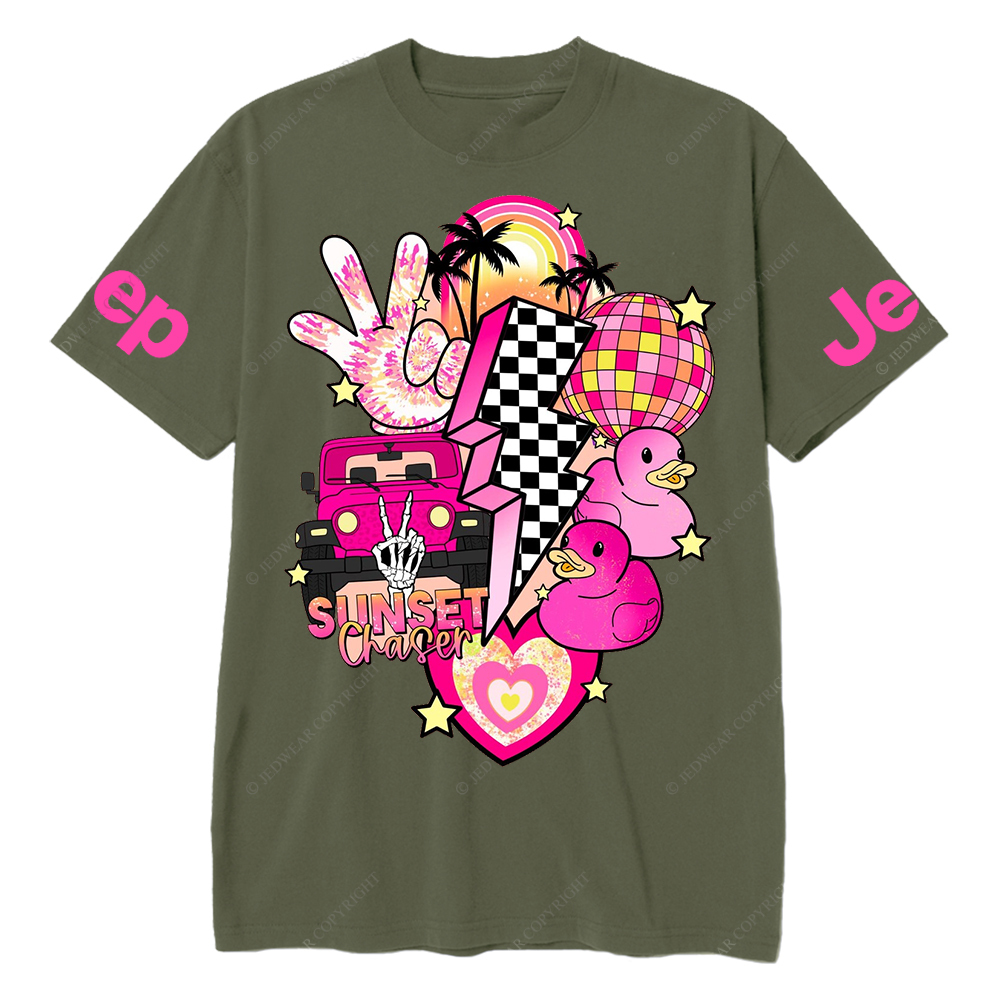 Pink off-Roading Vehicle Sunset Chaser Rubber Duck Jp T-Shirt