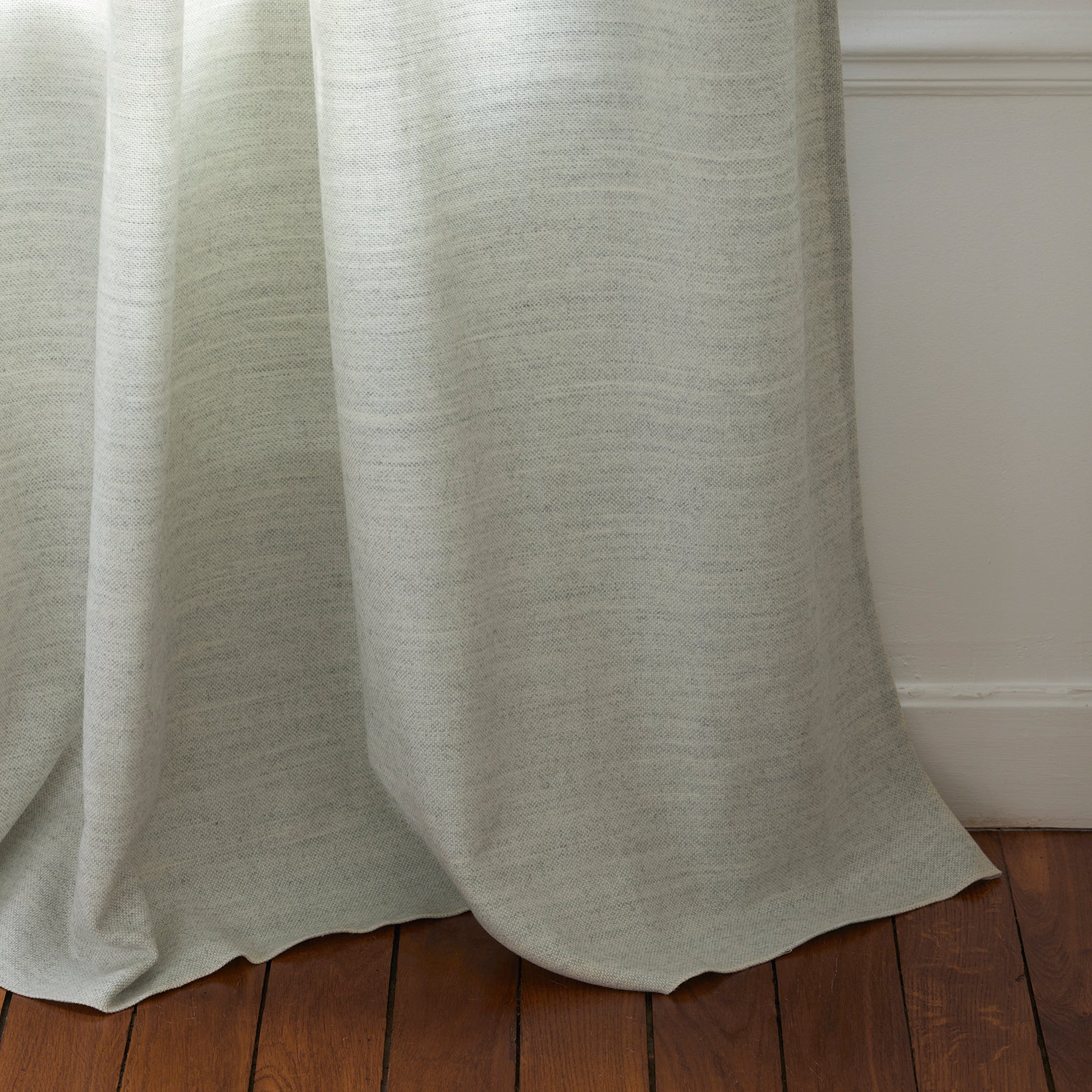Marcelo Washed Linen Curtain – Natural Elegance with a Cozy Touch