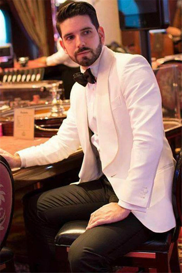 Chic White Shawl Lapel Men?��s Wedding Suit with One Button
