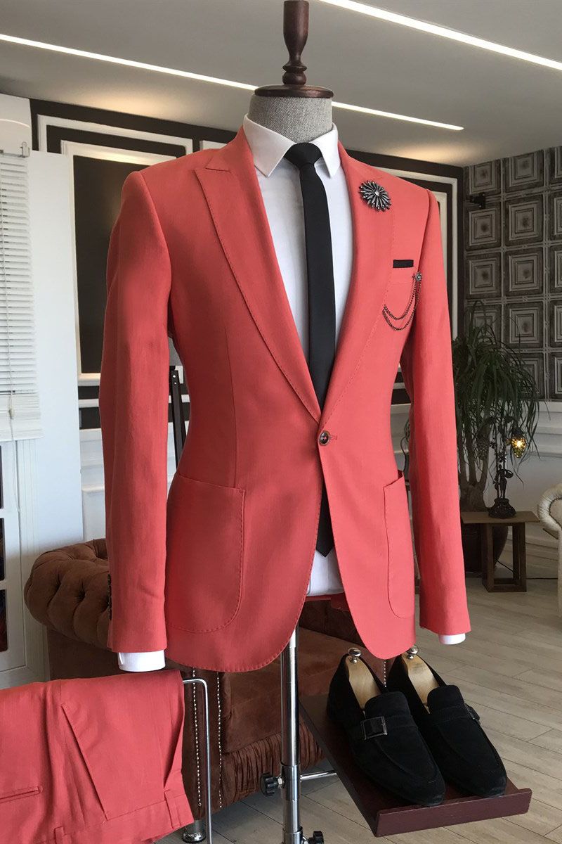 Simple Red Blazer Prom Suit with Peaked Lapel and Two Flaps
