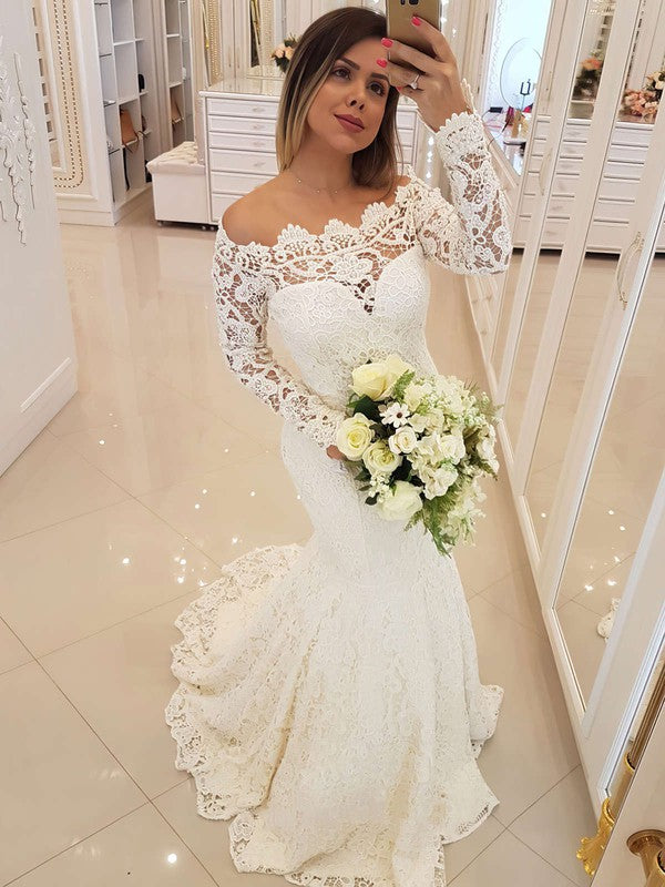 Stunning Lace Trumpet/Mermaid Off-the-shoulder Wedding Dress with Sweep Train