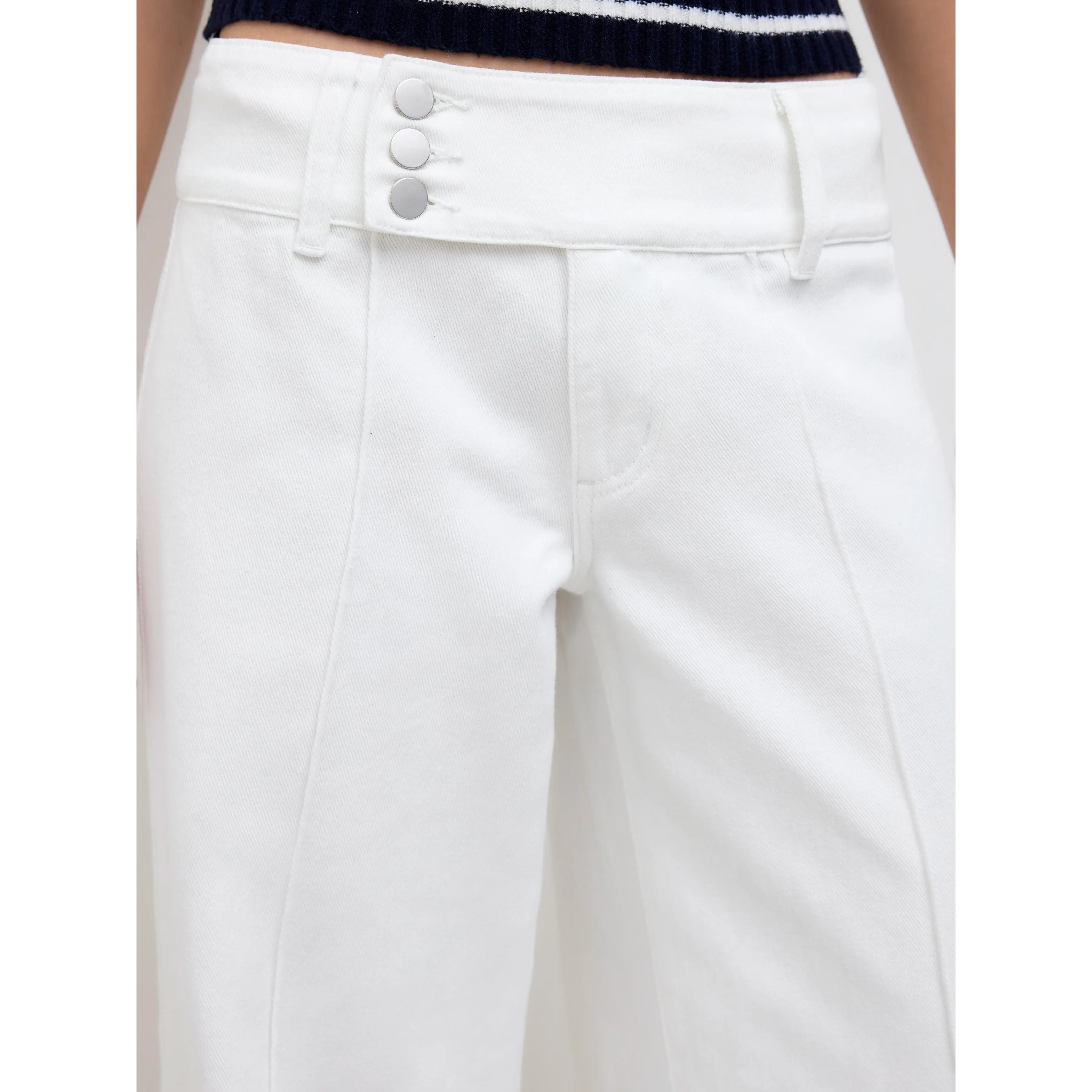 Women's Low Rise Baggy Stretch Jeans product image 5