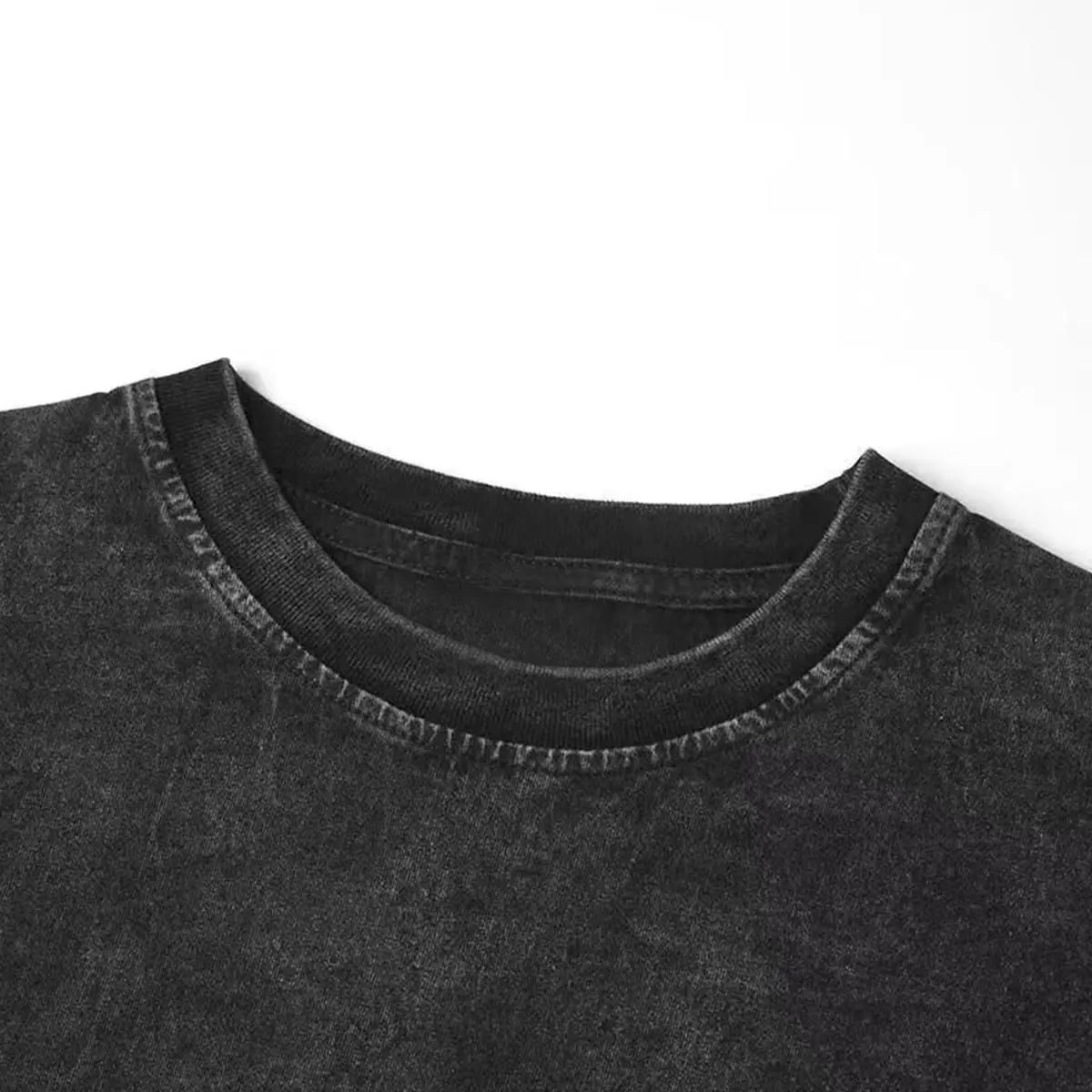 Women's cotton acid wash t-shirt crewneck detail