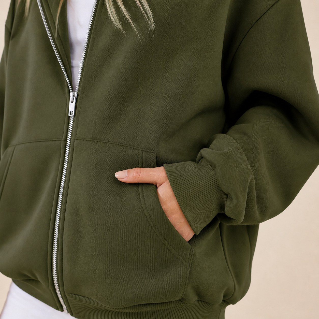 Women's Fleece-Lined Zip Hoodie Multi-Piece Sets ZIP POCKET DETAIL zip and pocket detail