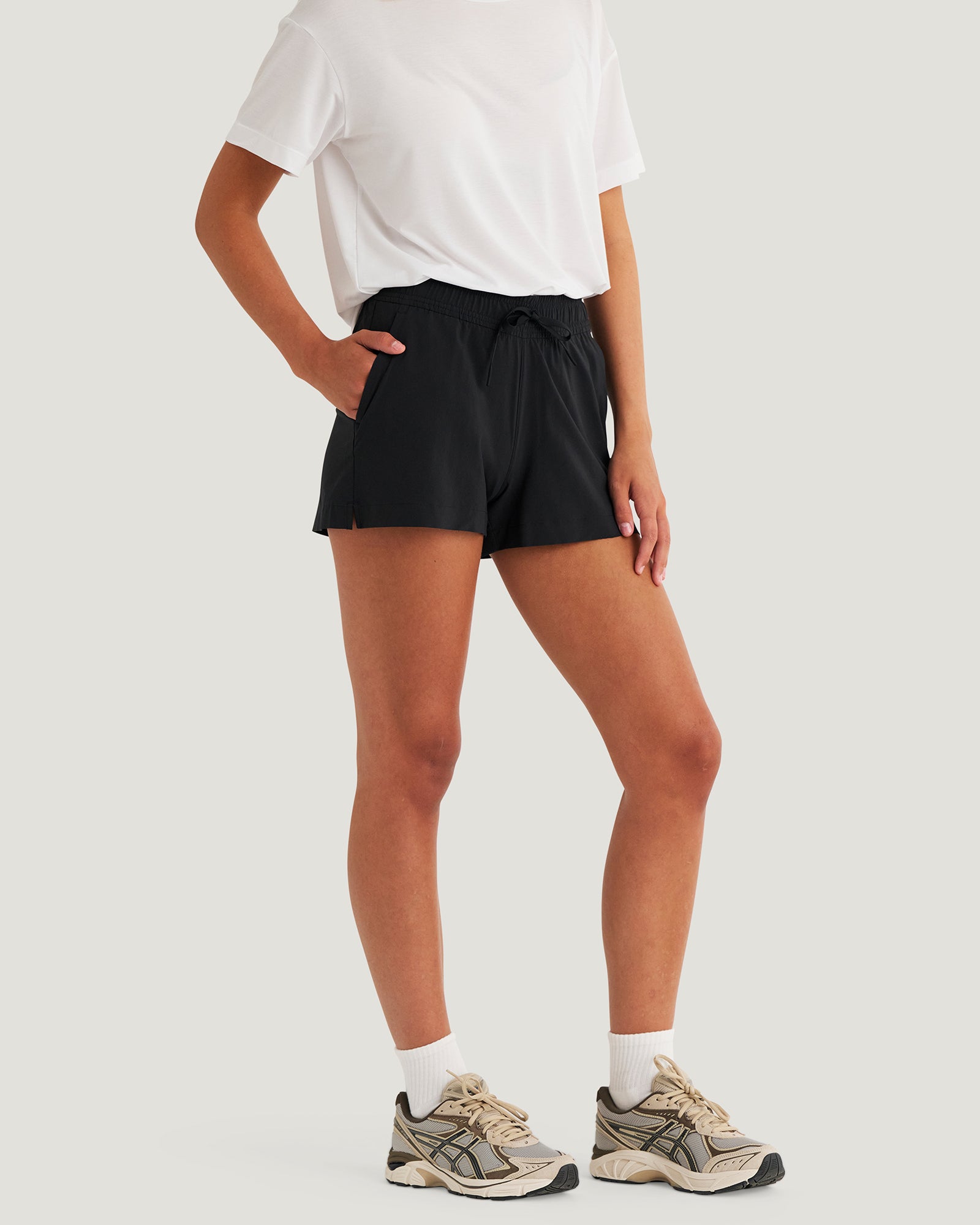 Women's Lightweight Drift Short in Black
