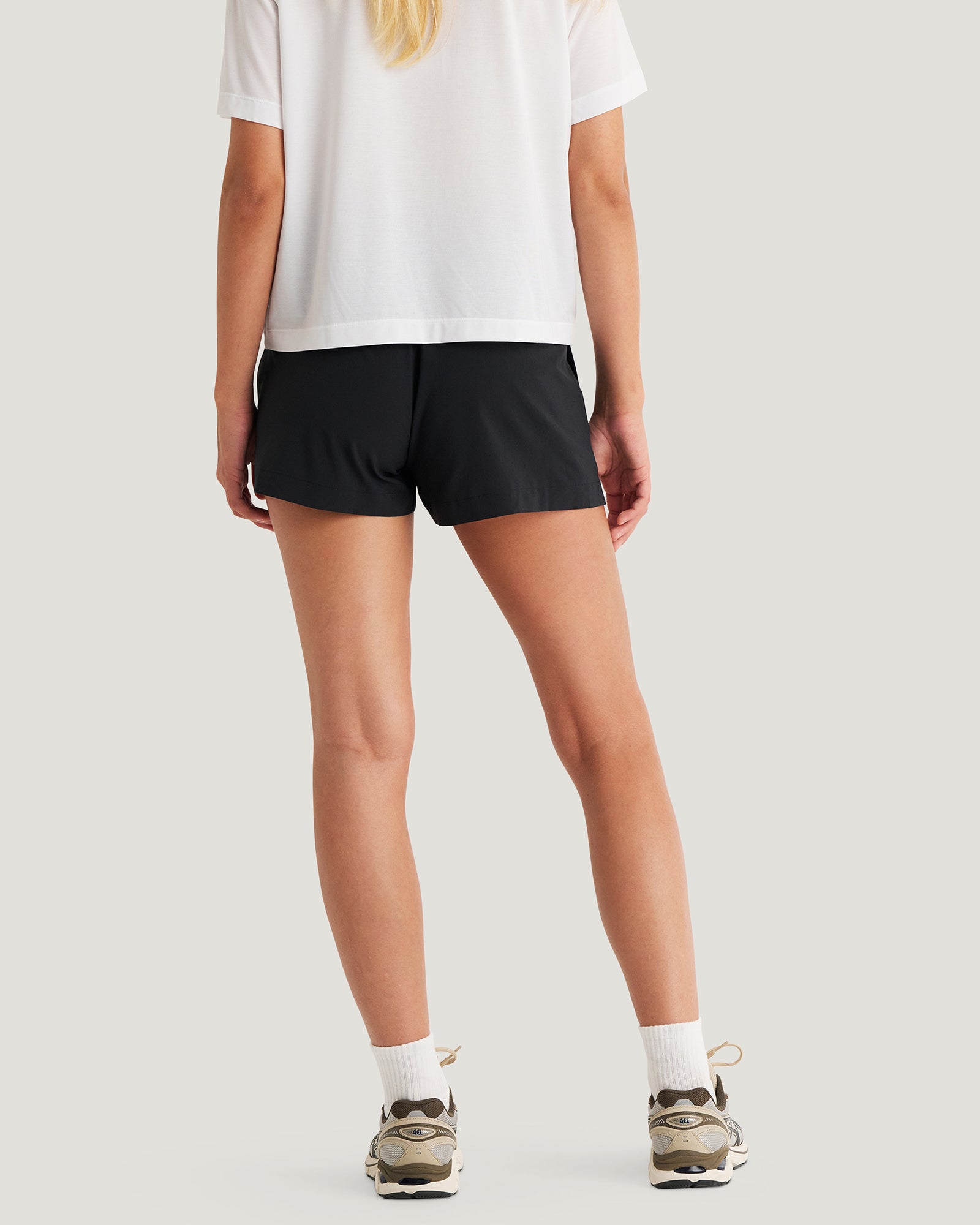 Women's Lightweight Drift Short in Black