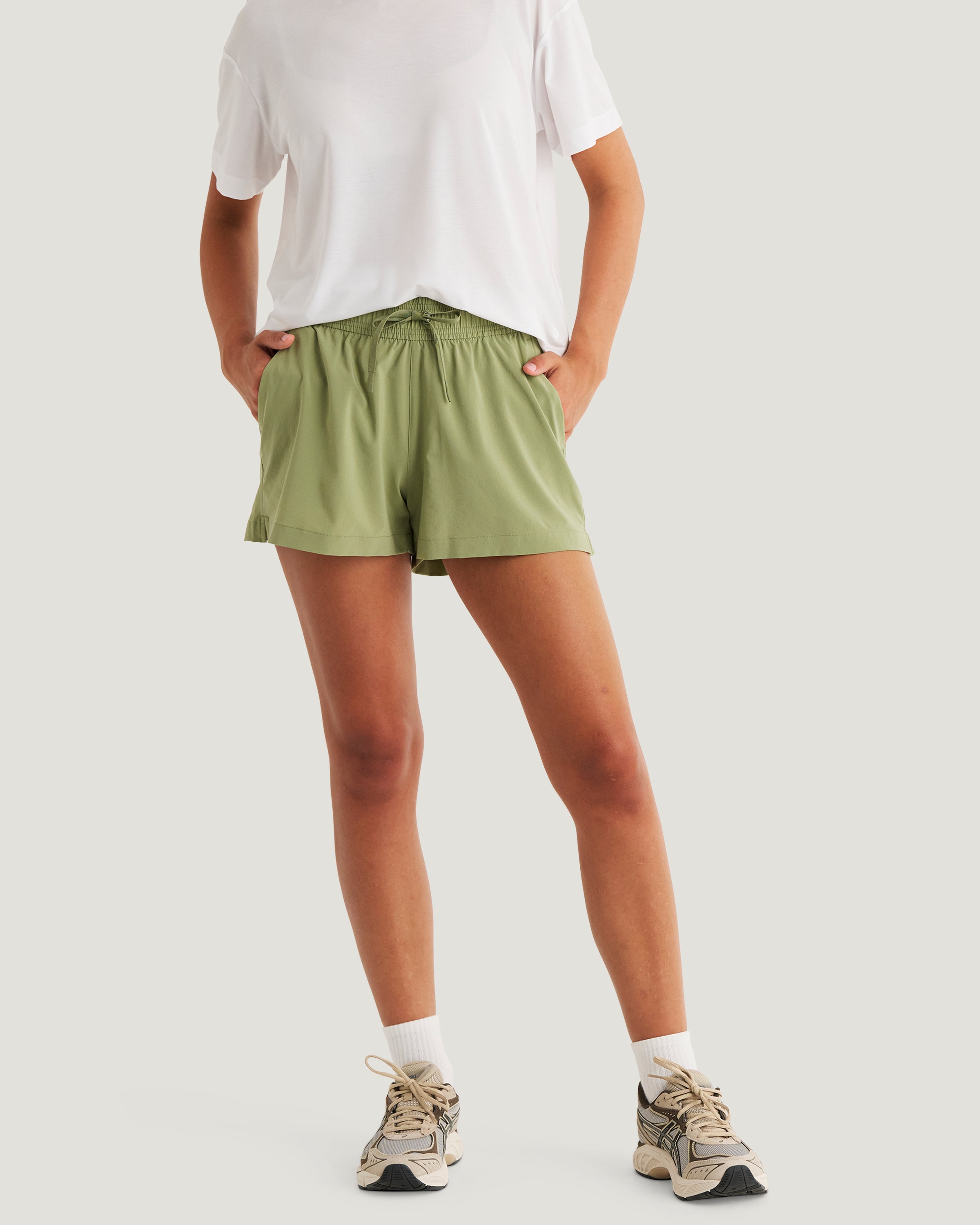 Women's Lightweight Drift Short in Oil Green