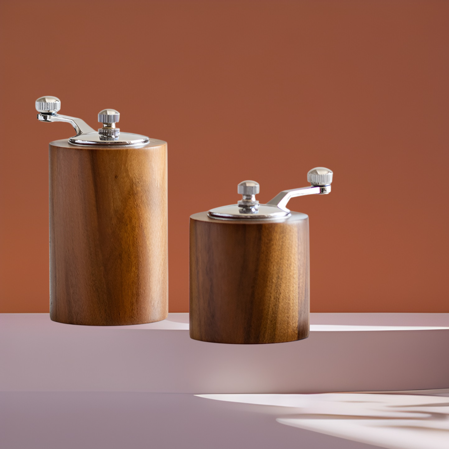 Portable hand-cranked coffee bean grinder grinder wood grain pepper mill adjustable grinder