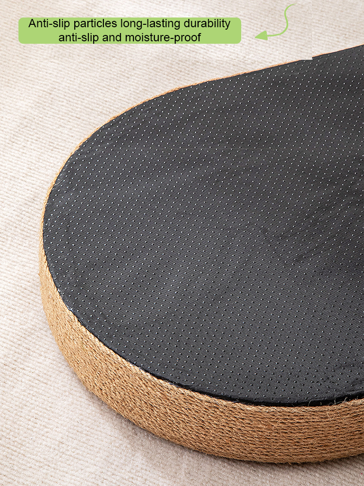 Scratch-resistant and non-shedding sisal cat scratching board