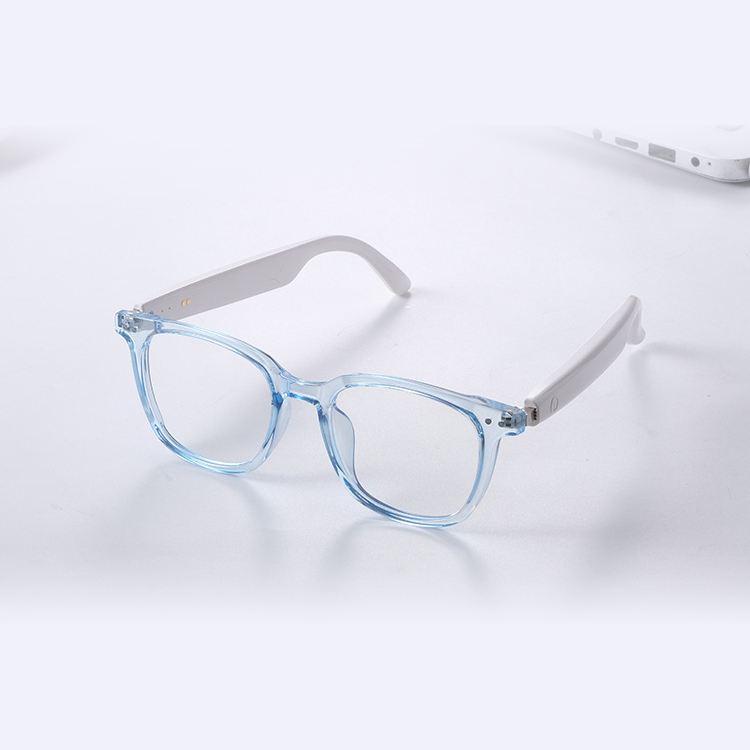 Smart photochromic glasses that can shoot videos
