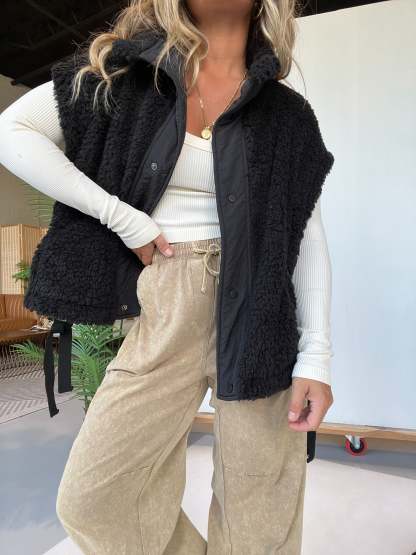 Sleeveless Button Paneled Sherpa Vest with Pockets (Buy 2 Free Shipping)