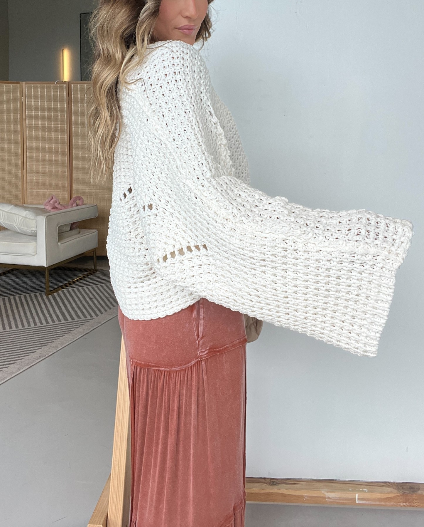 Women's Oversized Knitted Twist Detailing Sweater 